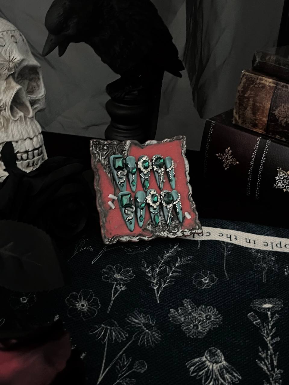 Crow & co. — Emerald Empress: Baroque Serpent & Gem Handcrafted Gothic Press-On Nails